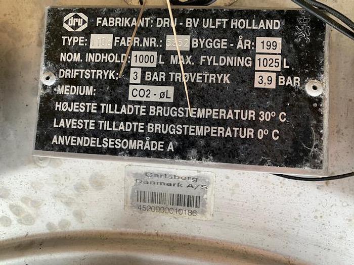 Used Rustfri 1000 liters øl tank