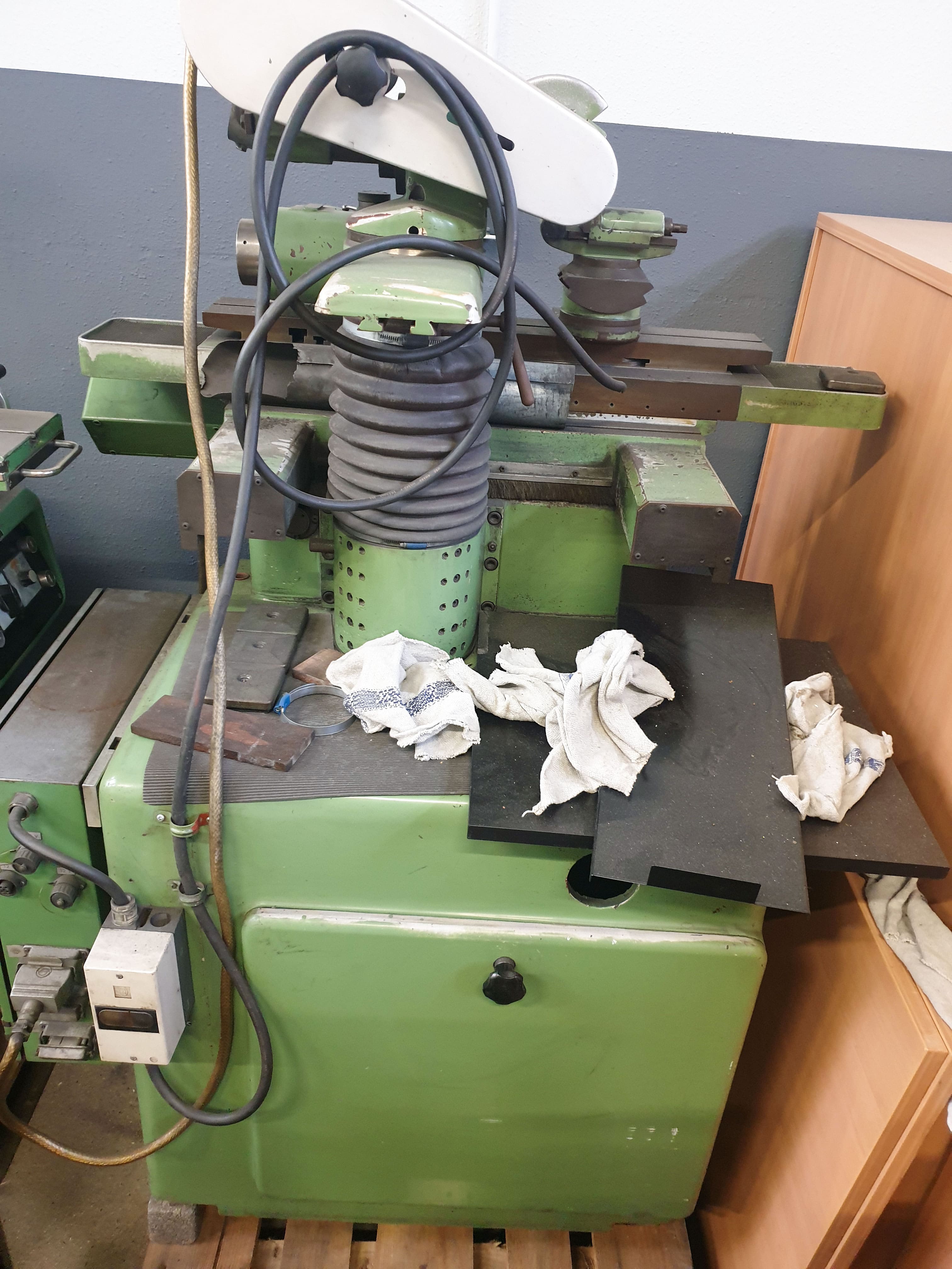 Used Jungner US 400 - Grinding