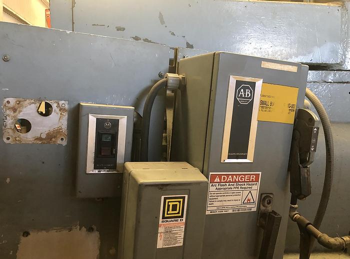 Used Bulldozer Type 300 Ton Horizontal Hydraulic Press