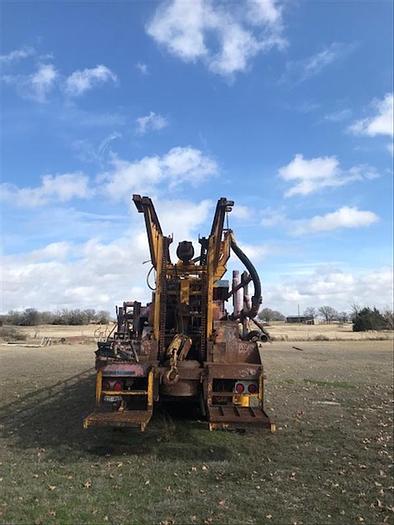 Used 1982 Midway 15M Drill Rig