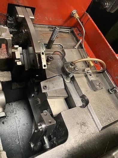 Utilisé Presses à double frappe avec roulage 