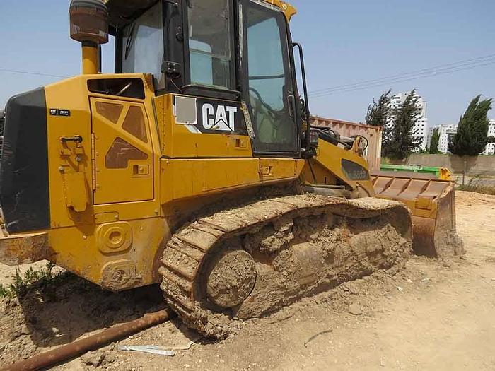 Used 2011 CATERPILLAR 963D
