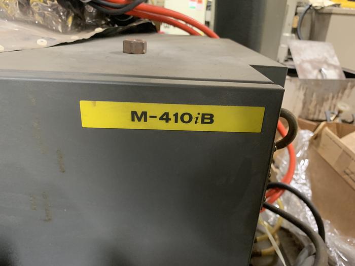 Used FANUC M410iB/160 PALLETIZING ROBOT WITH RJ3iB CONTROLLER 160KG X 3140 MM REACH