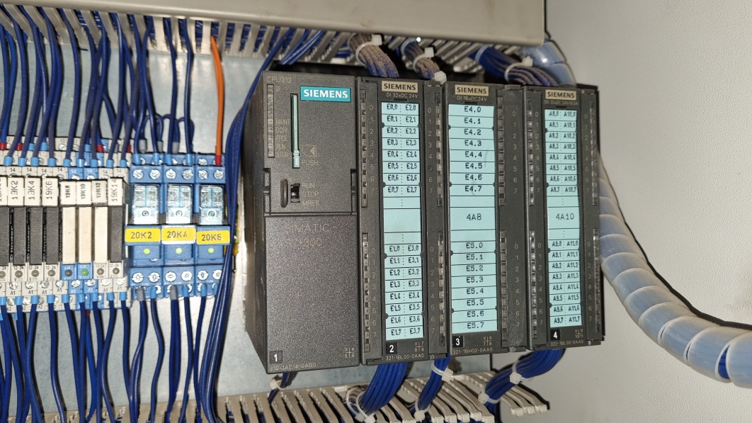 Used Ballenpresse Avermann, Typ AVOS BP1211-15/50, Presskraft 50 t, Baujahr 2012