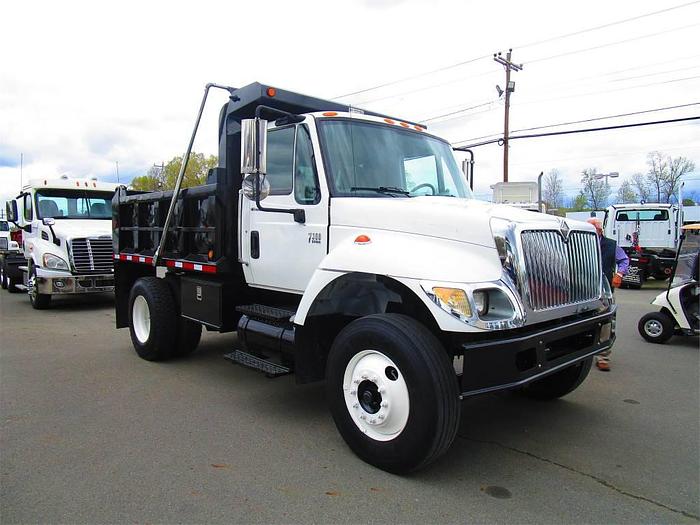 Used 2006 INTERNATIONAL 7300 SAF 4X4 DUMP UNDER CDL