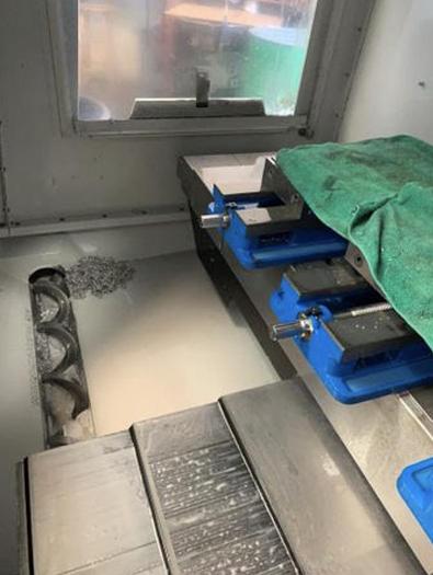 Used 2015 HAAS VF2SS CNC Mill