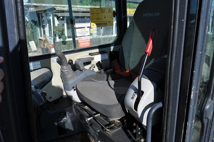 Used HITACHI ZX29U-3