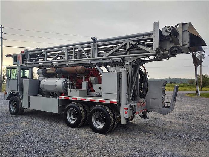 Used 2002 Ingersoll-Rand T4W Drill Rig