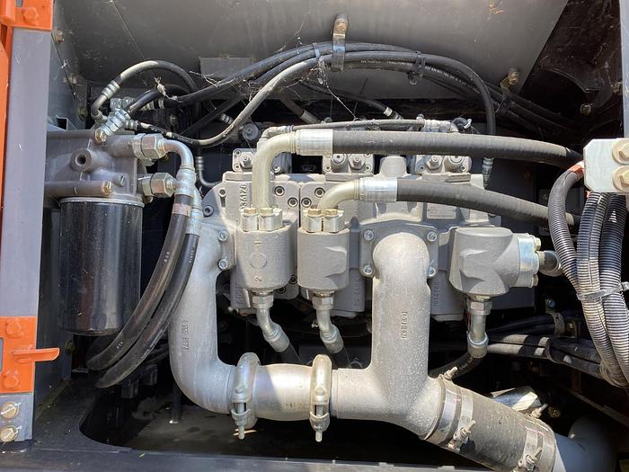 Usato 2016 HITACHI ZX300LCN-6