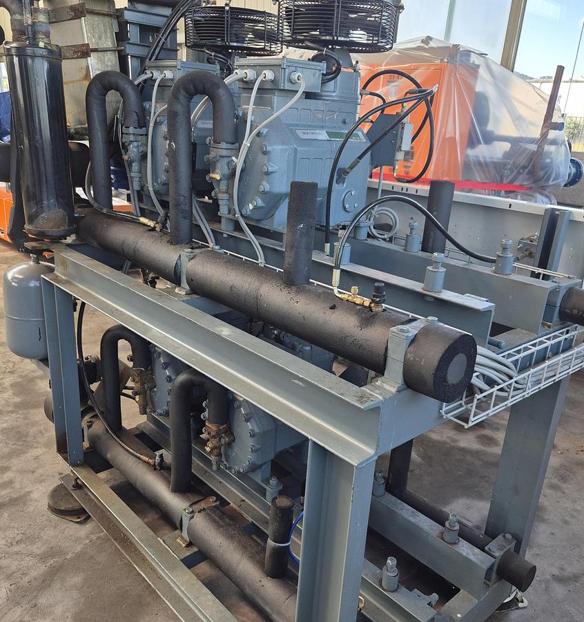 Gebraucht Copeland Kälteanlagen-Einheit mit vier Verdichtern Typ D2DB3-75X-EWL