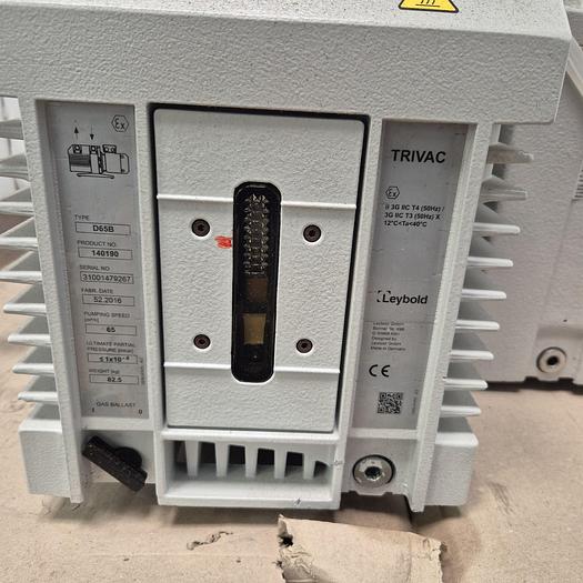 Überholt Trivac Drehschiebervakuumpumpe