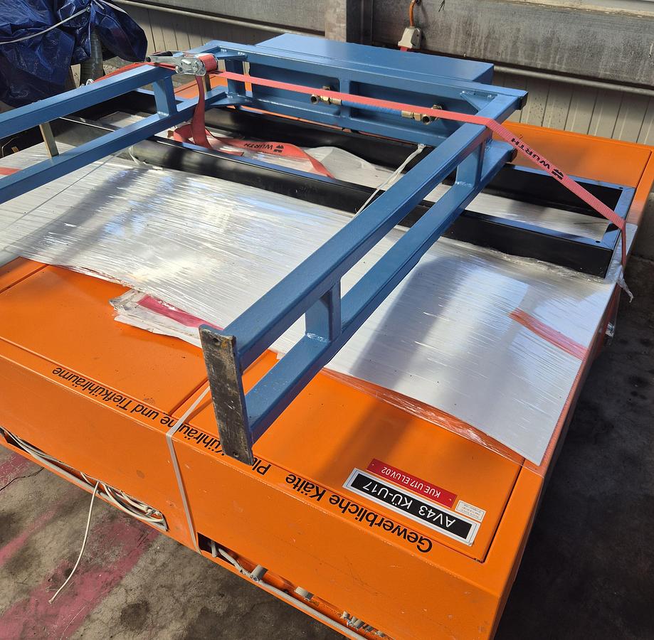 Gebraucht Copeland Kälteanlagen-Einheit besteht aus einem leistungsstarken Copeland-Kompressorverbund D6SA4-100X-EWL