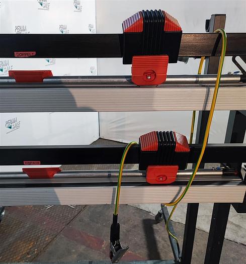 Gebraucht Folienabrollwagen für 2 Rollen mit Erdung