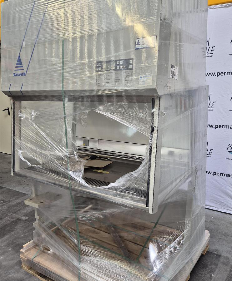 Gebraucht Thermo Electro Corporation Sicherheitswerkbank der Klasse II S2010 1.2 EN SG 1LN