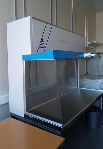Gebraucht Skan Workstation Laminarflow-Anlage HFX180TS