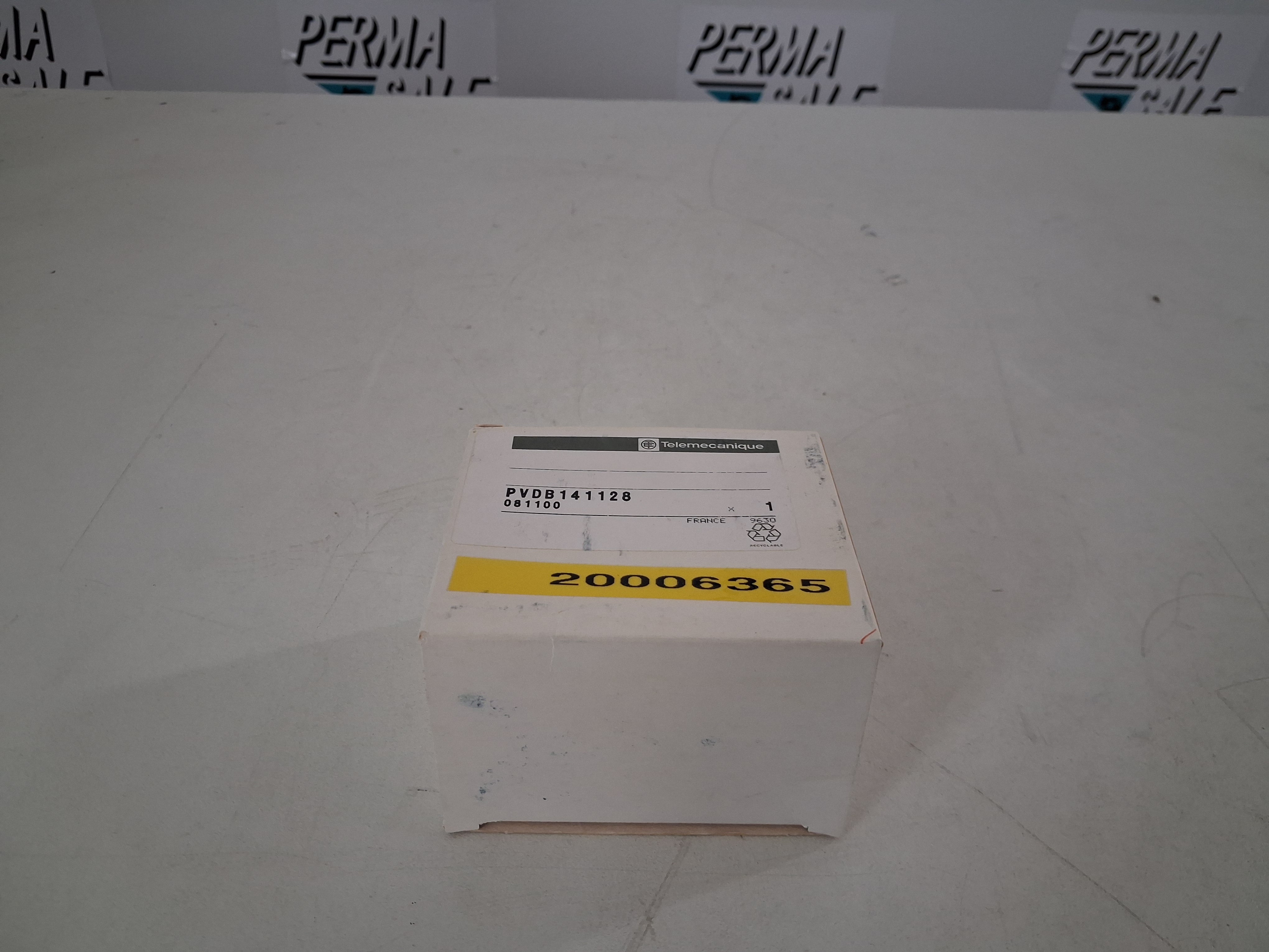 Gebraucht PVDB1411