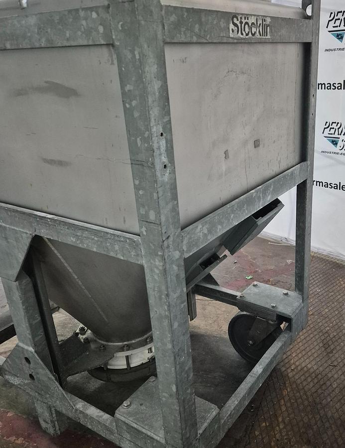 Used 1978 Stöcklin IBC-Behälter (Halar-beschichtet, verzinkter Rahmen) 670 ltr.