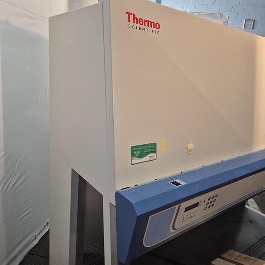 Gebraucht Thermo Scientific Workstation SAFE 2020 / S2020 1.8