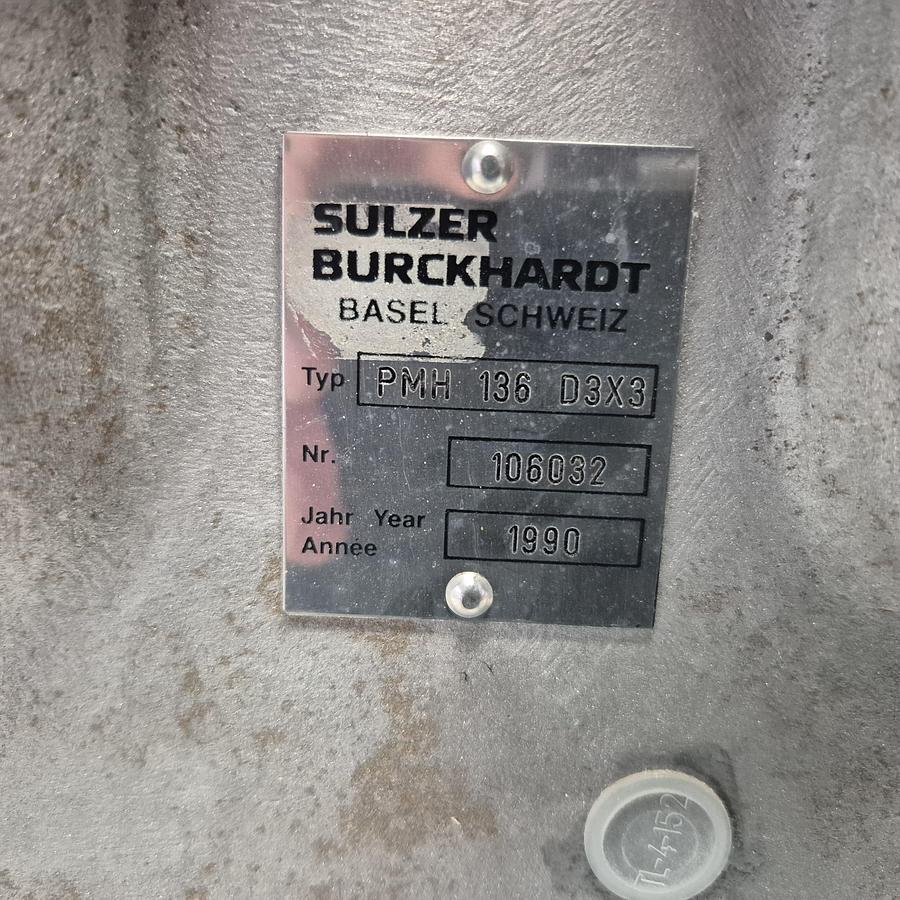 Überholt Sulzer Burckhardt Pumpe mit Motor von Leumann & Uhlmann AG PMH 136 D3X3