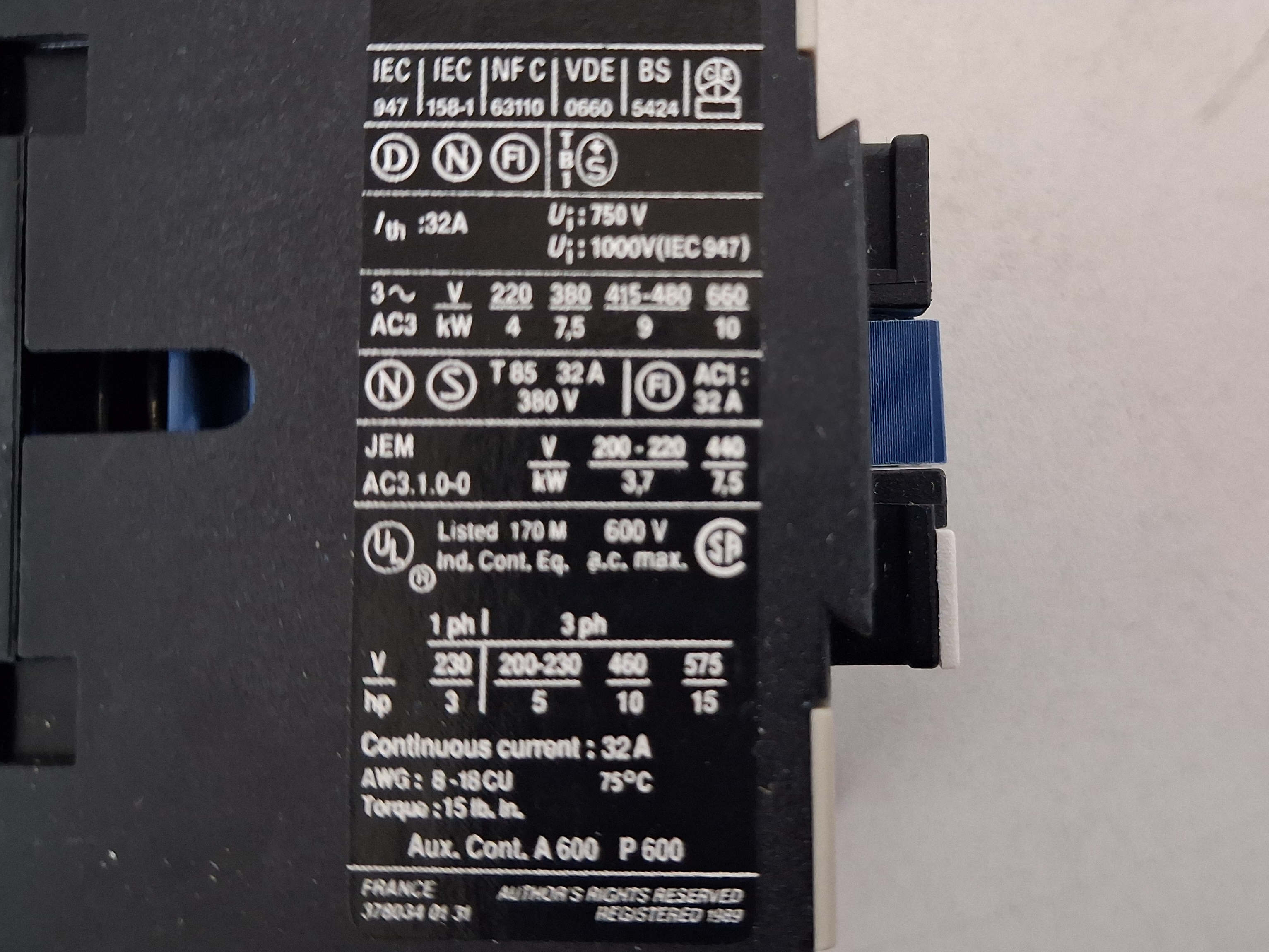 Gebraucht LC1D1810M7