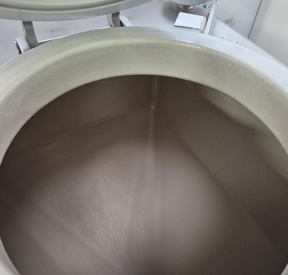 Used Edelstahl-Maurer AG IBC-Behälter mit Halar-Beschichtung 670 ltr.