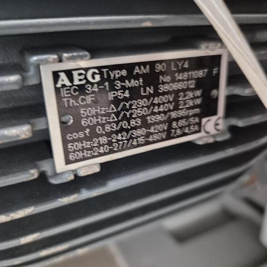 Überholt Trivac Drehschiebervakuumpumpe - TRIVAC D65B