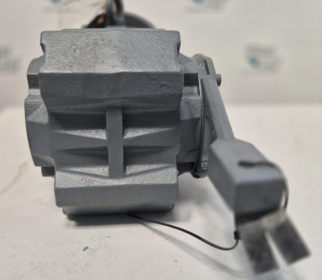 Überholt Bauer Getriebe BK30-54VL-C/IEC100/TM