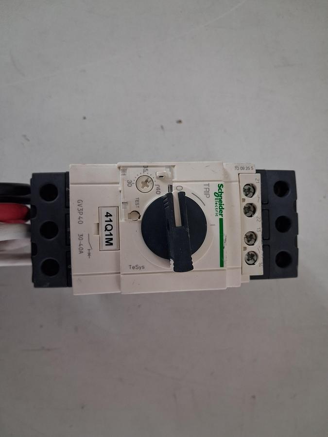 Gebraucht Schneider Electric
