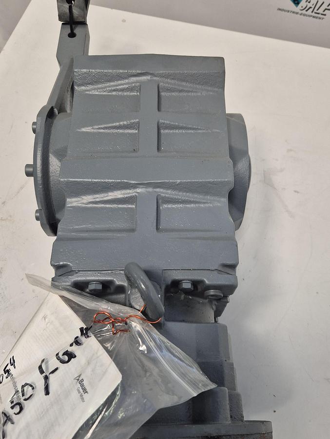 Überholt Bauer Getriebe Typ BK40-54VL-C/IEC100/SP/TM