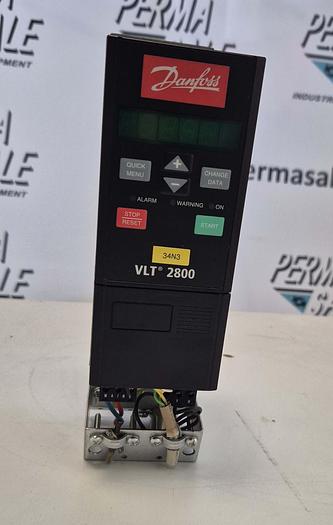 Gebraucht Danfoss Frequenz Umrichter - VLT5001PT5B20STR3DLF00A00