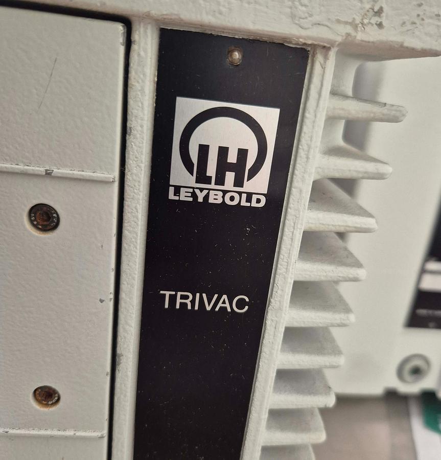 Überholt Trivac Drehschiebervakuumpumpe - TRIVAC D65B