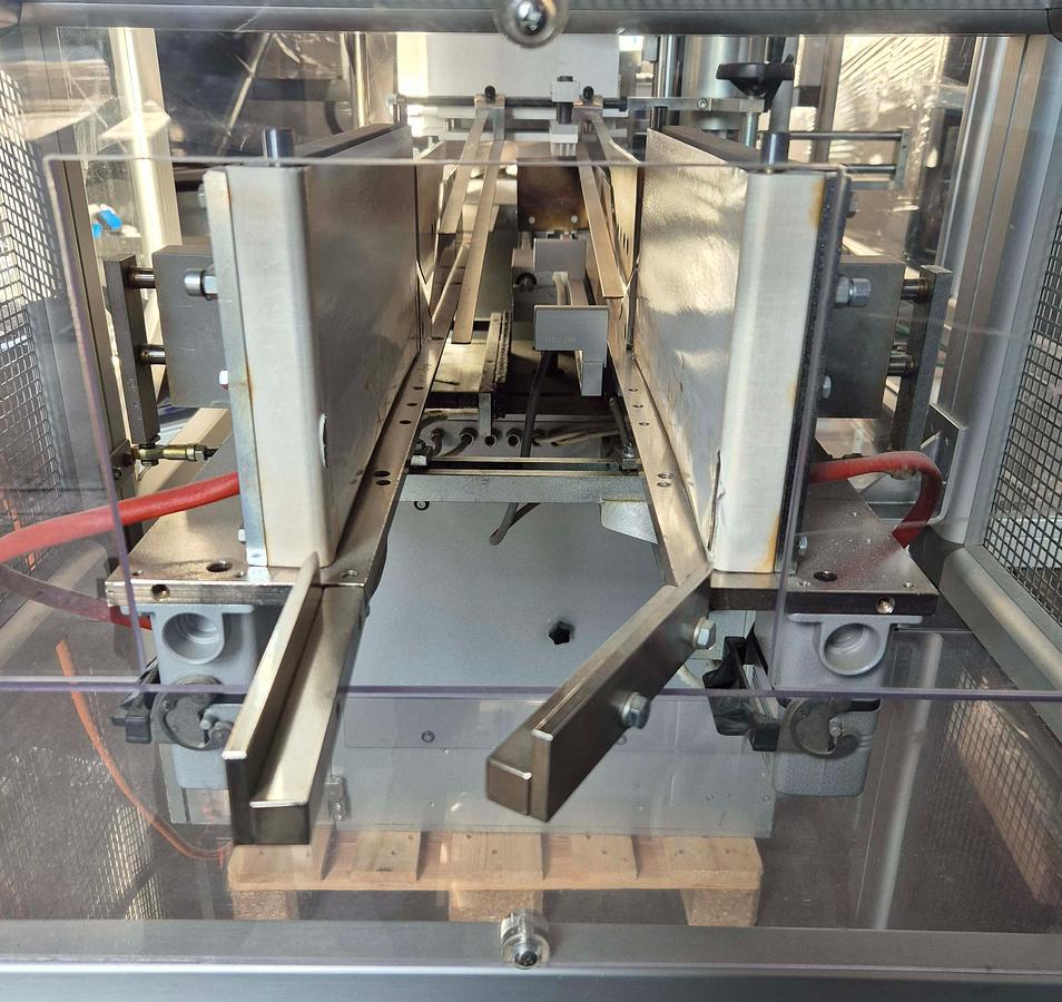 Gebraucht PRB Packaging Systems s.r.l. Verpackungsmaschine FAR 2001