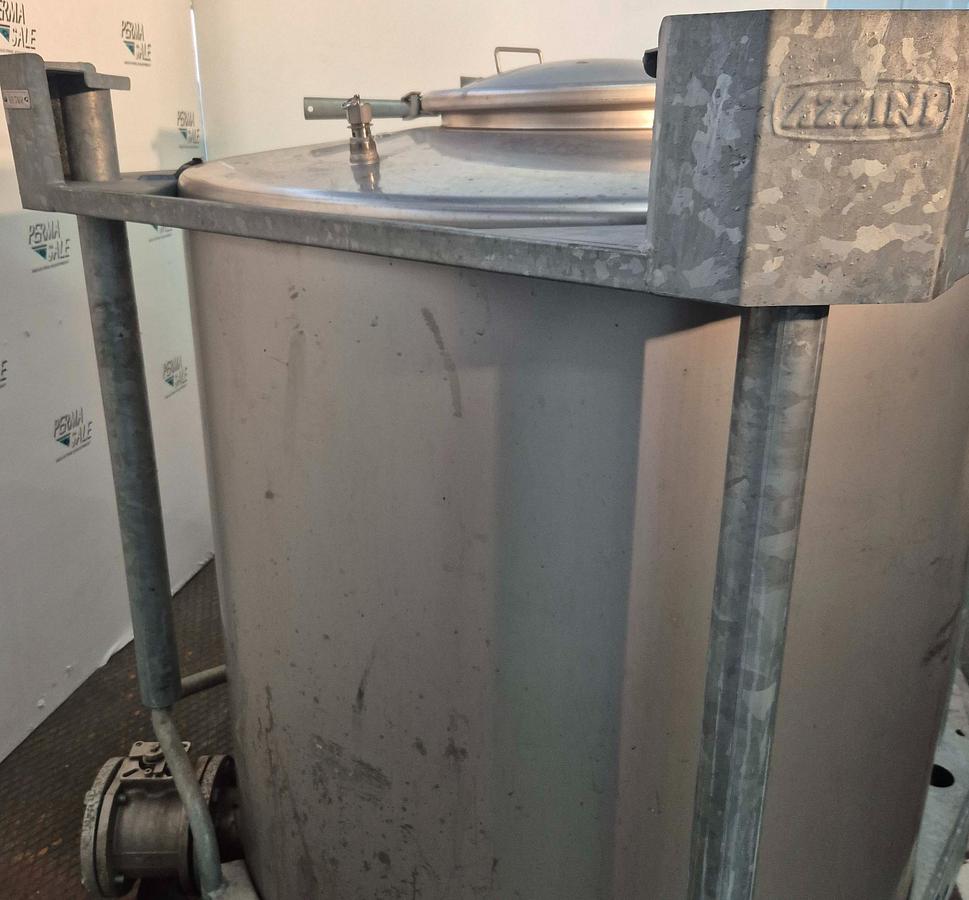 Gebraucht AZZINI Edelstahl-IBC mit 997 Litern Kapazität