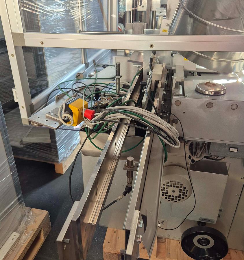 Gebraucht PRB Packaging Systems s.r.l. Verpackungsmaschine FAR 2001