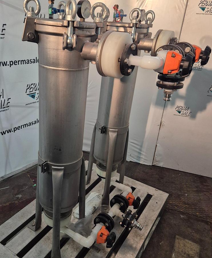 Gebraucht Hayward Doppelfiltergehäuse Modell SBF-0102-AD10-050D