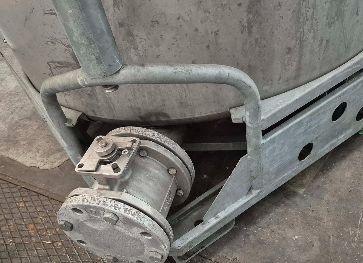 Gebraucht AZZINI Edelstahl-IBC mit 997 Litern Kapazität