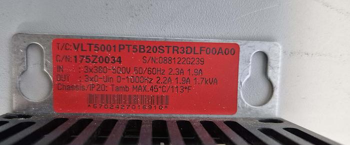 Gebraucht Danfoss Frequenz Umrichter - VLT5001PT5B20STR3DLF00A00