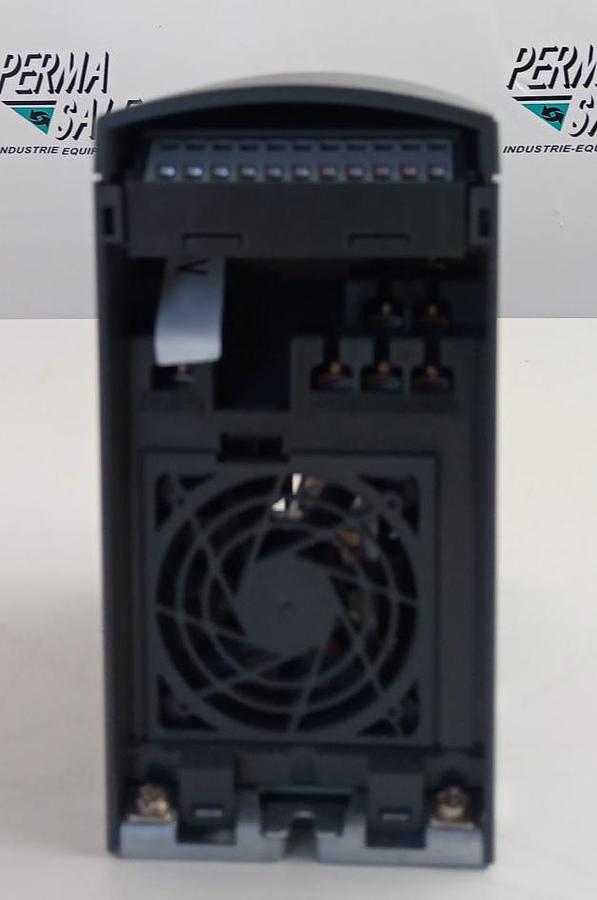 Siemens Micromaster 440 Frequenzumrichter 6SE6440-2AB13-7AA1