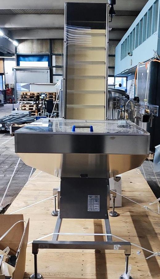 Gebraucht Ozaf E-15 AG Automatischer Zuführelevator mit Ozaf Automatischer Auflockerungsvorrichtung