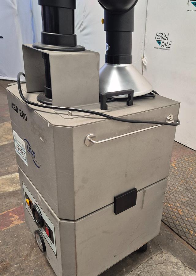 Gebraucht ULT ASD200 EX