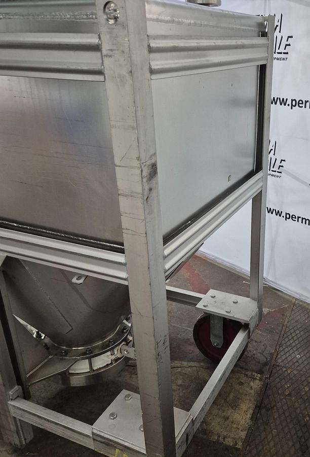 Used Edelstahl-Maurer AG IBC-Behälter mit Halar-Beschichtung 670 ltr.