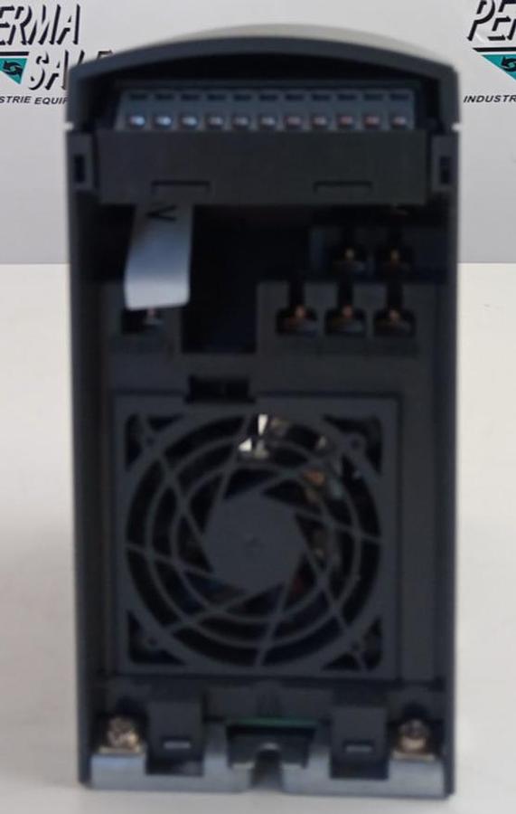 Siemens Micromaster 440 Frequenzumrichter 6SE6440-2AB13-7AA1