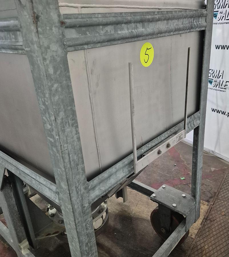 Used 1984 Stöcklin AG IBC-Behälter mit Halar-Beschichtung 630 ltr.