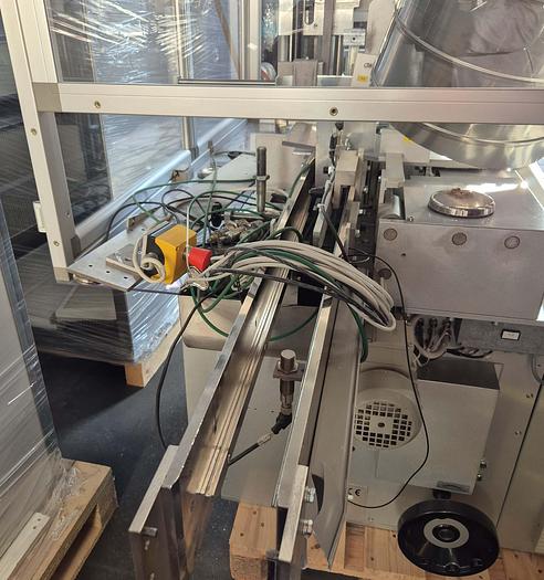 Gebraucht PRB Packaging Systems s.r.l. Verpackungsmaschine FAR 2001