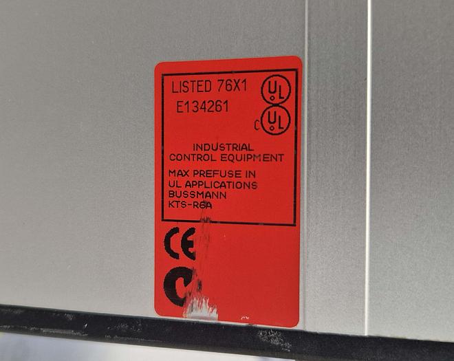 Gebraucht Danfoss Frequenz Umrichter - VLT5001PT5B20STR3DLF00A00