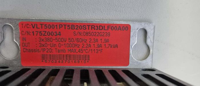 Gebraucht Danfoss Frequenz Umrichter - VLT5001PT5B20STR3DLF00A00