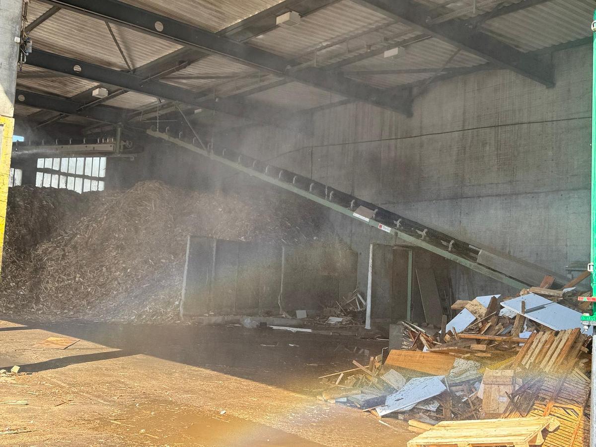 Gebraucht Komptech Zwei-Wellen-Zerkleinerer CRAMBO 5200 direct