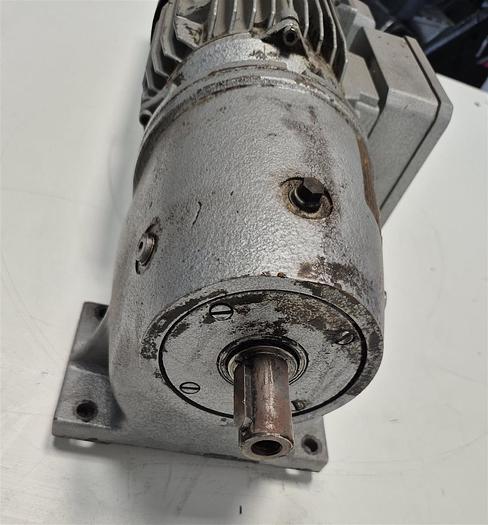 Gebraucht SSB Getriebemotor G-DRTFG-1-0511-40X00-B3