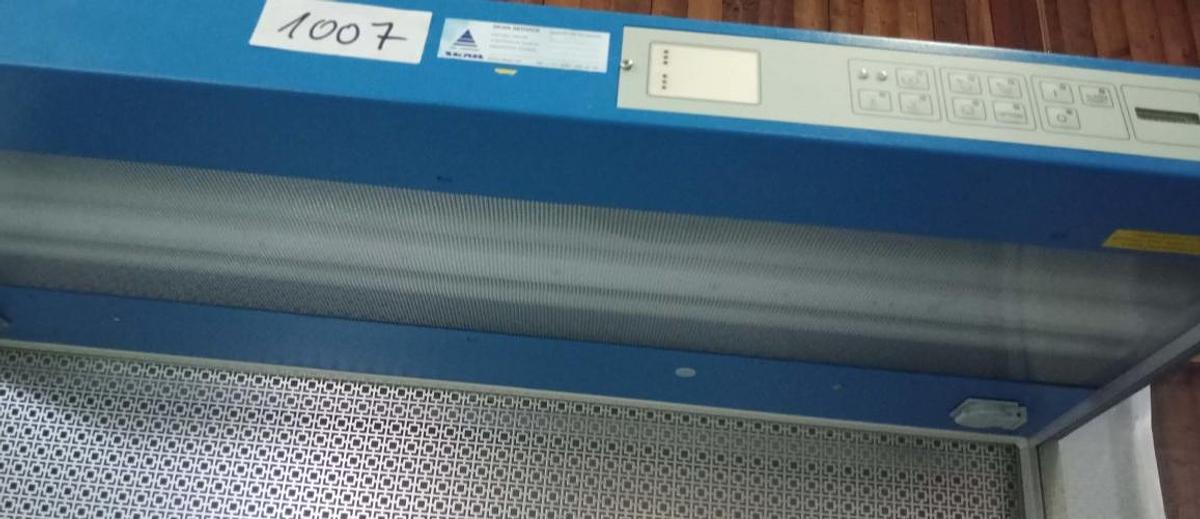 Gebraucht Skan Workstation Laminarflow-Anlage HFX180BF