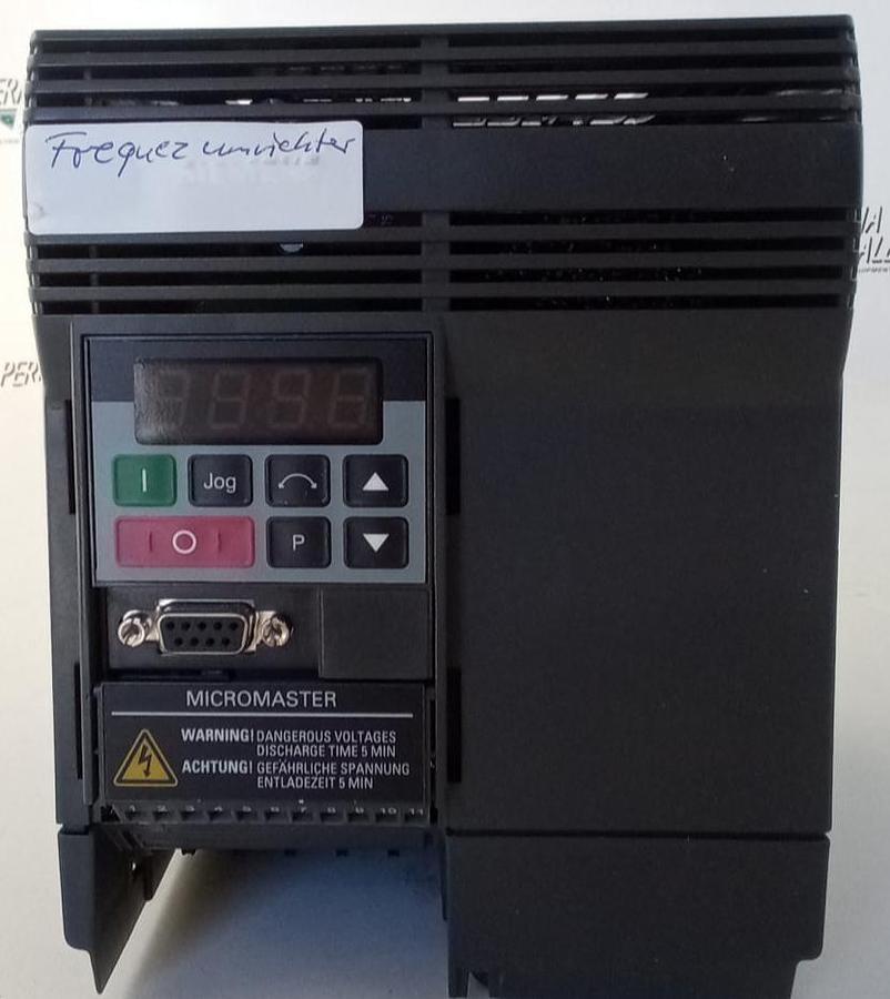 Gebraucht Siemens Micromaster Frequenzumrichter 6SE9215-8DB40